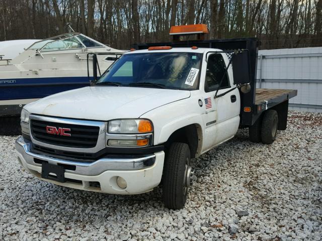 1GDJC34U05E178202 - 2005 GMC NEW SIERRA WHITE photo 2