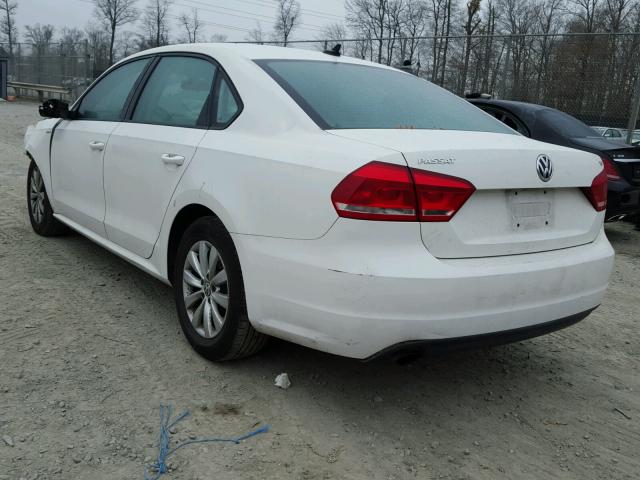 1VWAT7A32FC005895 - 2015 VOLKSWAGEN PASSAT S WHITE photo 3