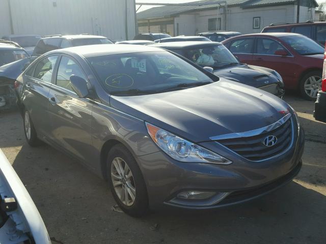 5NPEB4AC7DH555570 - 2013 HYUNDAI SONATA GLS SILVER photo 1