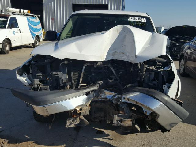 2GCEK13T351226864 - 2005 CHEVROLET SILVERADO WHITE photo 7