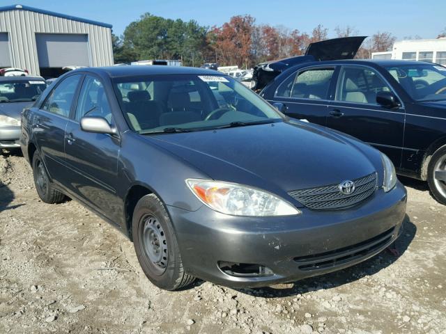 JTDBE32KX20093834 - 2002 TOYOTA CAMRY LE GRAY photo 1