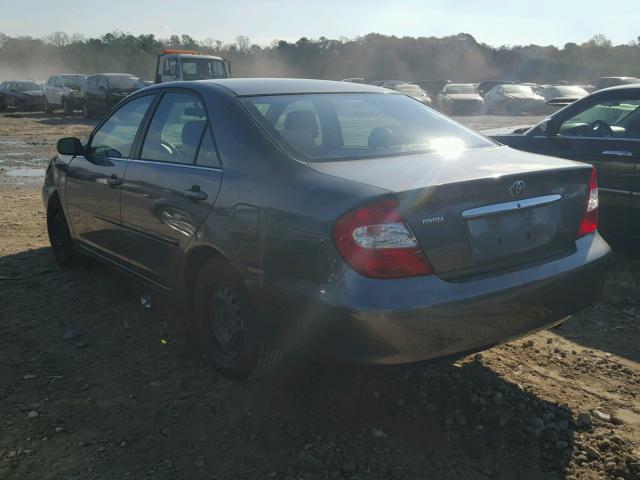 JTDBE32KX20093834 - 2002 TOYOTA CAMRY LE GRAY photo 3