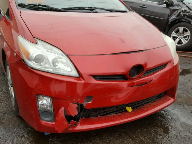 JTDKN3DU7A0003925 - 2010 TOYOTA PRIUS RED photo 9