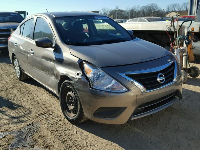 3N1CN7AP0GL802275 - 2016 NISSAN VERSA S GRAY photo 1