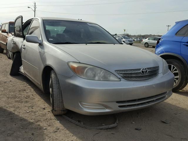 4T1BE32K82U617485 - 2002 TOYOTA CAMRY LE SILVER photo 1