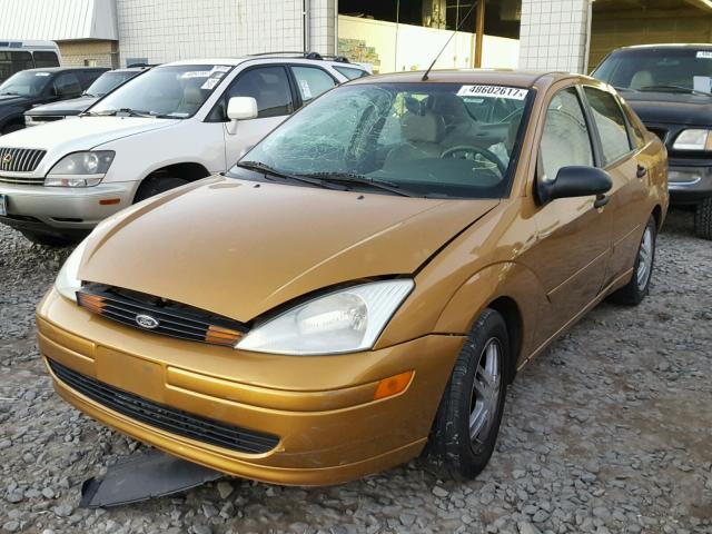 1FAFP34P21W319385 - 2001 FORD FOCUS SE GOLD photo 2