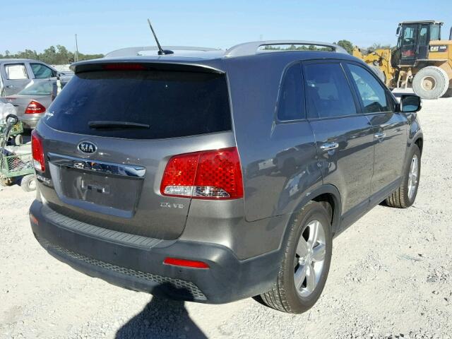 5XYKU4A28DG411232 - 2013 KIA SORENTO EX GRAY photo 4