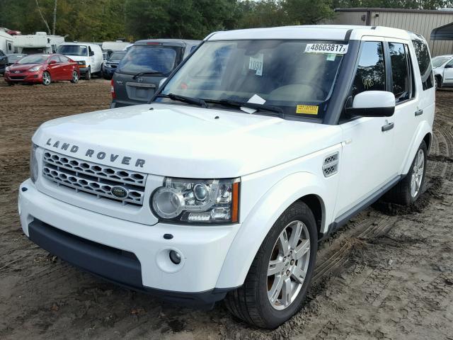 SALAB2D42CA599045 - 2012 LAND ROVER LR4 BASE WHITE photo 2