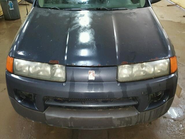 5GZCZ23D82S832835 - 2002 SATURN VUE GRAY photo 7