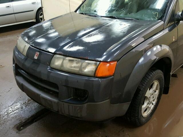 5GZCZ23D82S832835 - 2002 SATURN VUE GRAY photo 9