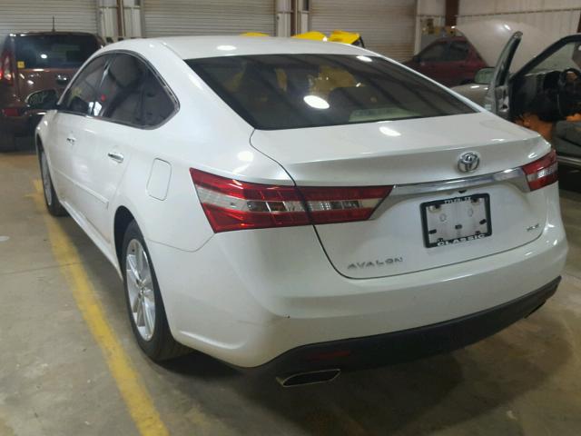 4T1BK1EBXDU058694 - 2013 TOYOTA AVALON BAS WHITE photo 3