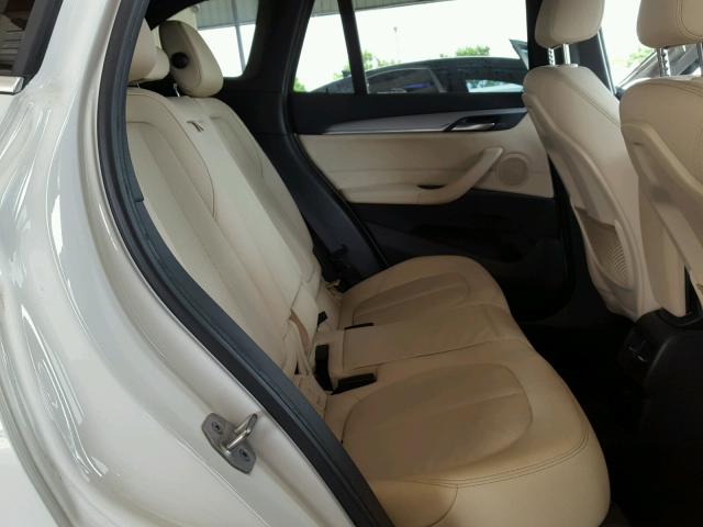 WBXHU7C38HP924990 - 2017 BMW X1 SDRIVE2 WHITE photo 6