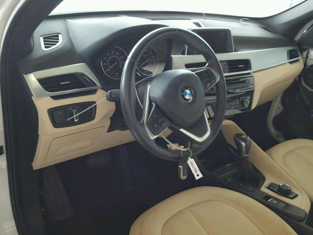 WBXHU7C38HP924990 - 2017 BMW X1 SDRIVE2 WHITE photo 9