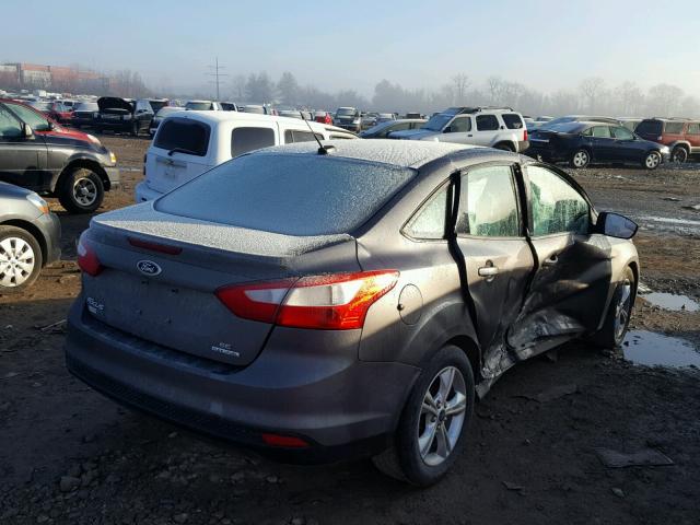 1FADP3F25EL228546 - 2014 FORD FOCUS SE GRAY photo 4