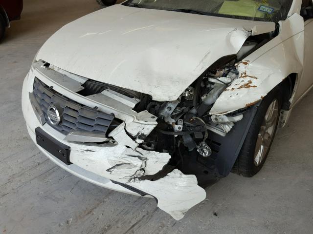 1N4BL24E18C117961 - 2008 NISSAN ALTIMA 3.5 WHITE photo 9