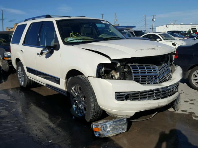 5LMFU27528LJ02396 - 2008 LINCOLN NAVIGATOR WHITE photo 1
