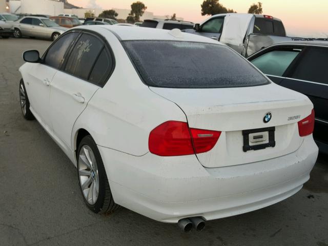 WBAPH5G50BNM76208 - 2011 BMW 328 I SULE WHITE photo 3