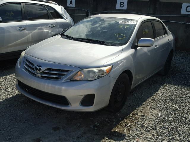 2T1BU4EE4DC977033 - 2013 TOYOTA COROLLA BA SILVER photo 2