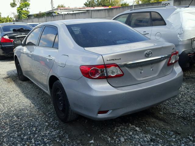 2T1BU4EE4DC977033 - 2013 TOYOTA COROLLA BA SILVER photo 3