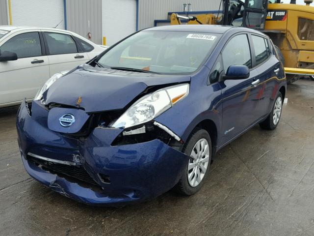 1N4BZ0CP5HC300110 - 2017 NISSAN LEAF S BLUE photo 2