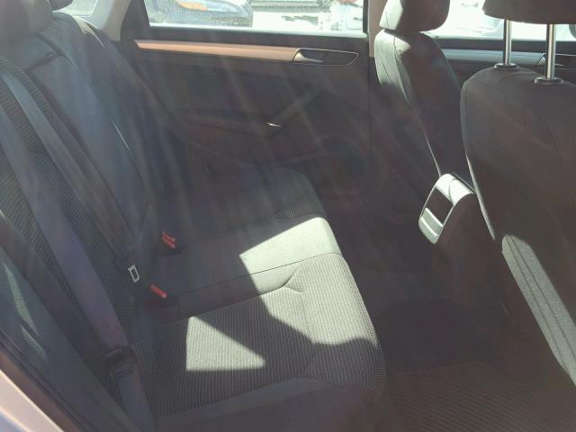 1VWAT7A32GC060106 - 2016 VOLKSWAGEN PASSAT S فضي صورة 6