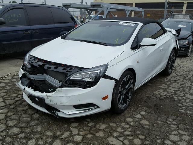 W04WT3N53GG159954 - 2016 BUICK CASCADA PR WHITE photo 2