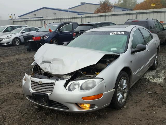 2C3HE66G64H680617 - 2004 CHRYSLER 300M SILVER photo 2