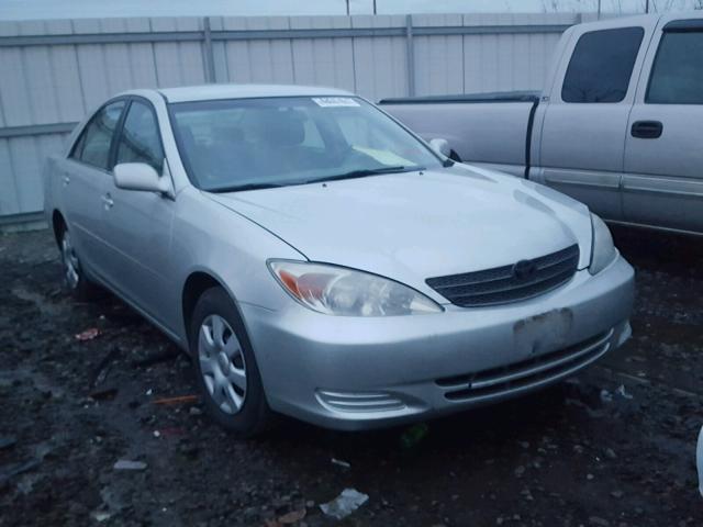 4T1BE32K82U533473 - 2002 TOYOTA CAMRY LE SILVER photo 1