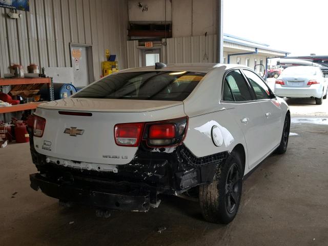 1G11B5SL4FF144748 - 2015 CHEVROLET MALIBU LS თეთრი ფოტო 4