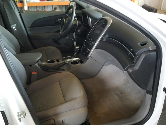 1G11B5SL4FF144748 - 2015 CHEVROLET MALIBU LS თეთრი ფოტო 5