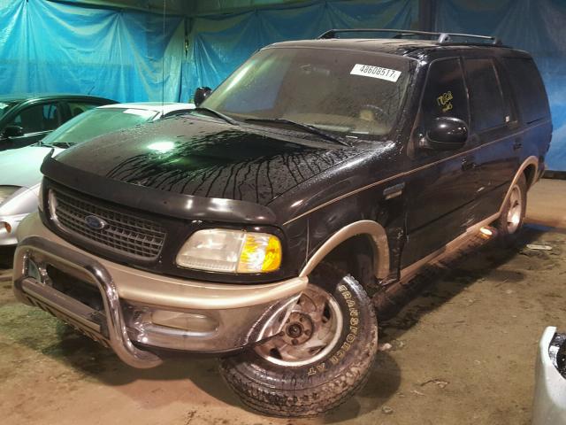 1FMFU18L2WLA01026 - 1998 FORD EXPEDITION BLACK photo 2