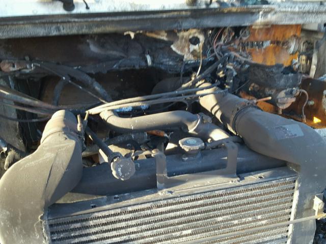 4UZA4FF41WC990861 - 1998 FREIGHTLINER CHASSIS M WHITE photo 7