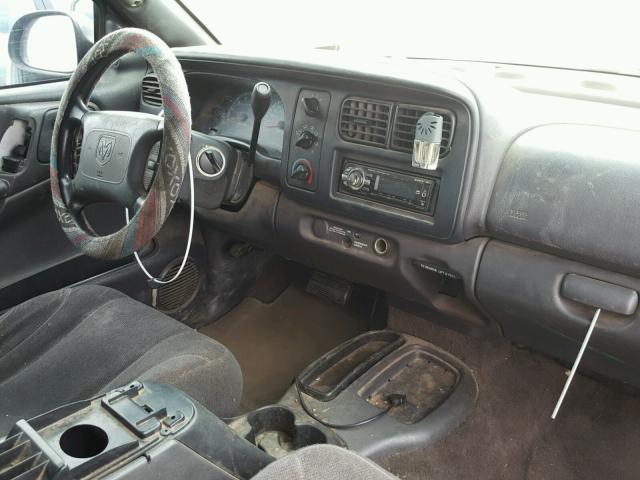 1B7GL22N4YS515576 - 2000 DODGE DAKOTA GREEN photo 9