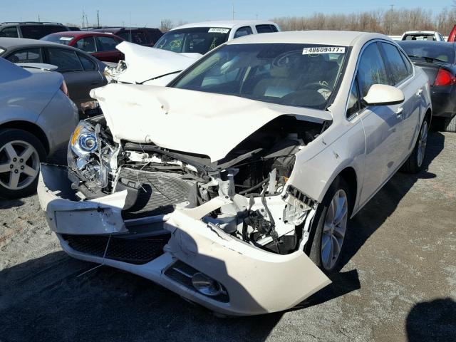 1G4PP5SK8E4114586 - 2014 BUICK VERANO WHITE photo 2