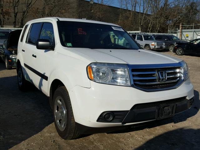 5FNYF4H26CB075452 - 2012 HONDA PILOT LX WHITE photo 1