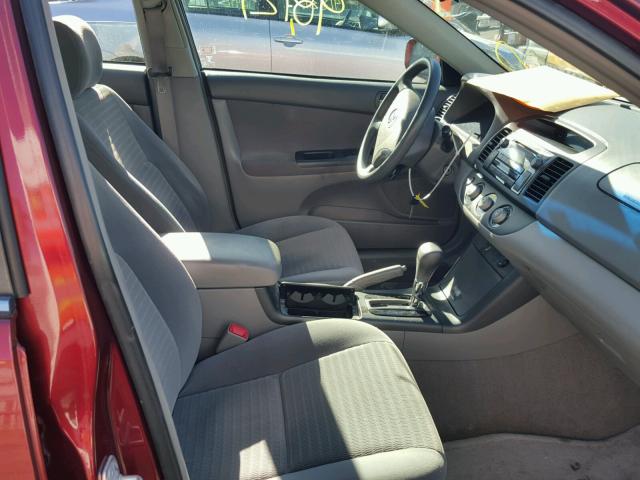 4T1BE32KX5U086276 - 2005 TOYOTA CAMRY LE 红色 照片 5