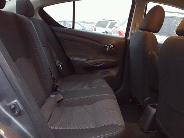 3N1CN7AP1GL882783 - 2016 NISSAN VERSA S GRAY photo 6