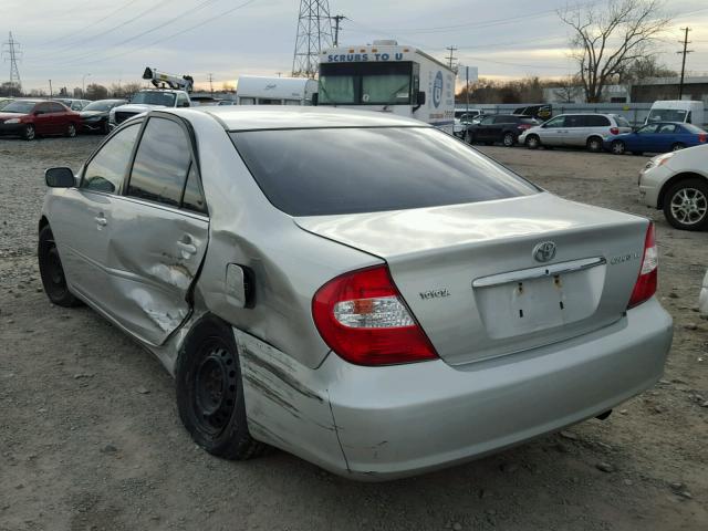 4T1BE32K43U723630 - 2003 TOYOTA CAMRY LE 银色 照片 3