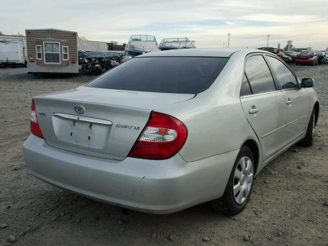 4T1BE32K43U723630 - 2003 TOYOTA CAMRY LE 银色 照片 4