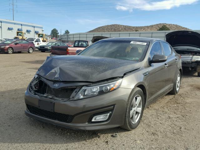 5XXGM4A7XFG373656 - 2015 KIA OPTIMA LX BROWN photo 2