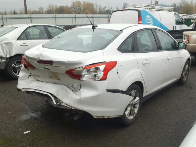 1FADP3F23EL295548 - 2014 FORD FOCUS SE WHITE photo 4