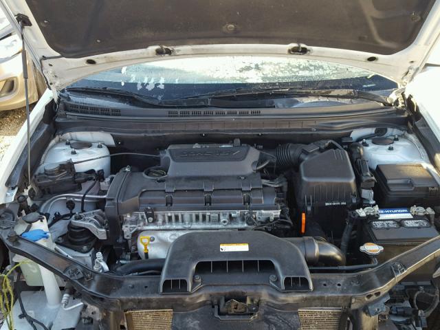 KMHDU46D68U322455 - 2008 HYUNDAI ELANTRA GL SILVER photo 7