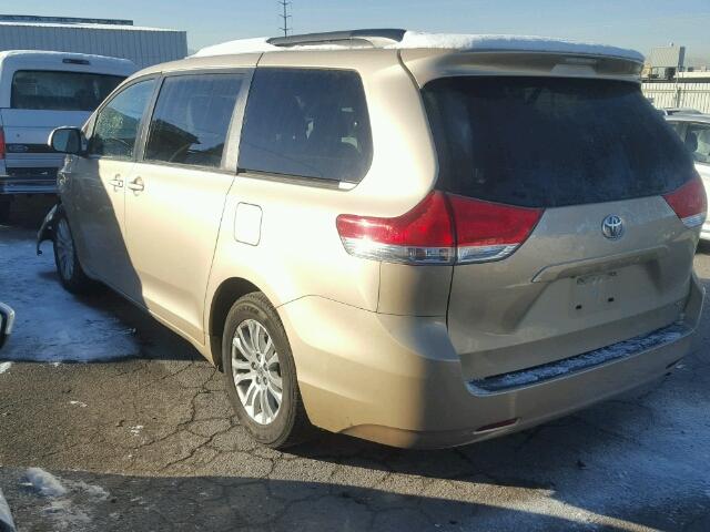 5TDYK3DC9DS330967 - 2013 TOYOTA SIENNA XLE GOLD photo 3