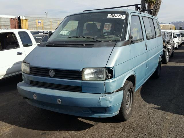 WV2MD0703PH003130 - 1993 VOLKSWAGEN EUROVAN MV BLUE photo 2