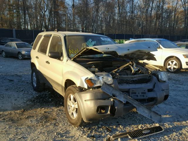 1FMYU93194KA77763 - 2004 FORD ESCAPE XLT TWO TONE photo 1