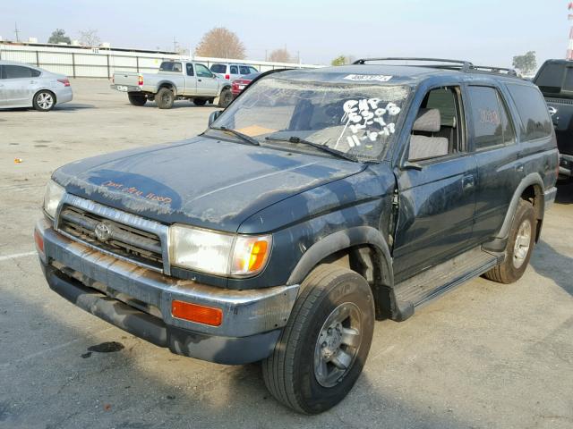 JT3GN86R6W0066974 - 1998 TOYOTA 4RUNNER SR GREEN photo 2