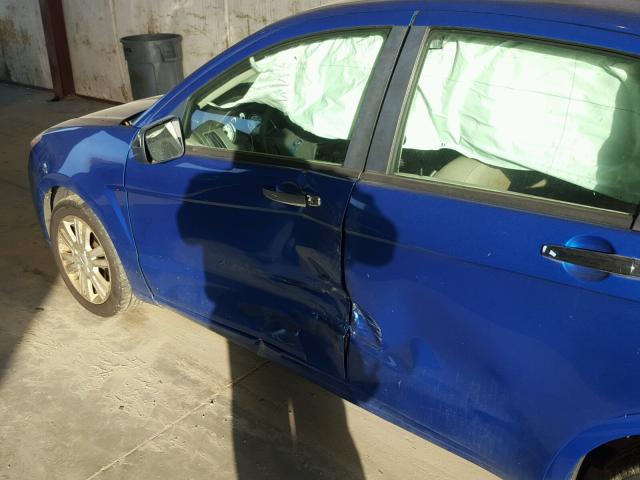 1FAHP3HN2BW169197 - 2011 FORD FOCUS SEL BLUE photo 9