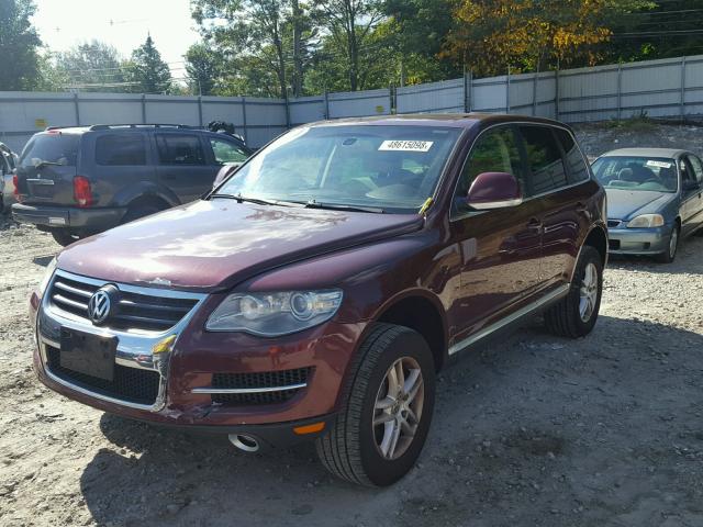 WVGBE77L38D053875 - 2008 VOLKSWAGEN TOUAREG 2 BURGUNDY photo 2