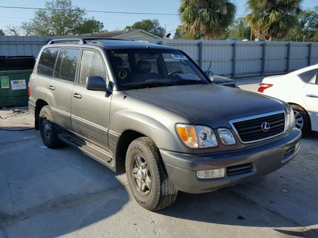 JTJHT00W323521727 - 2002 LEXUS LX 470 GRAY photo 1