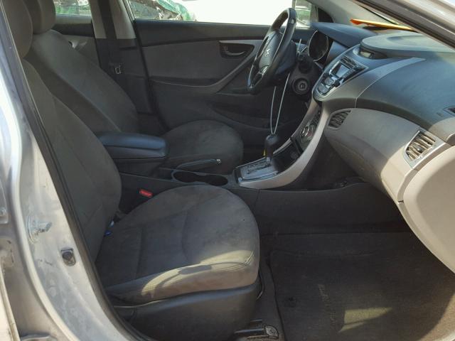 5NPDH4AE1DH423349 - 2013 HYUNDAI ELANTRA GL SILVER photo 5